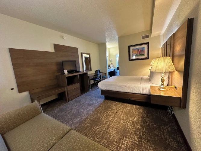 Economy Suite