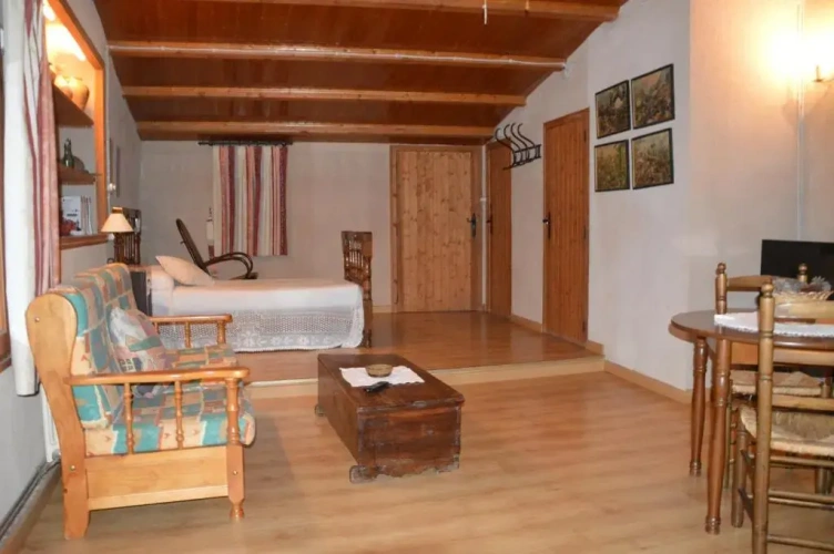 Classic Triple room with view