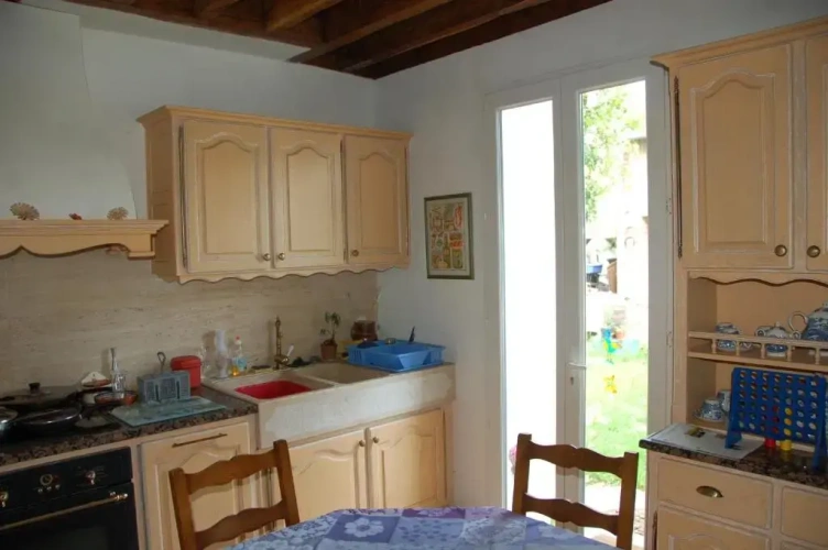 Standard Sextuple Family room