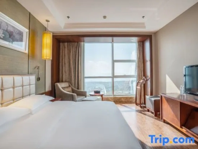 Deluxe Double Family Suite