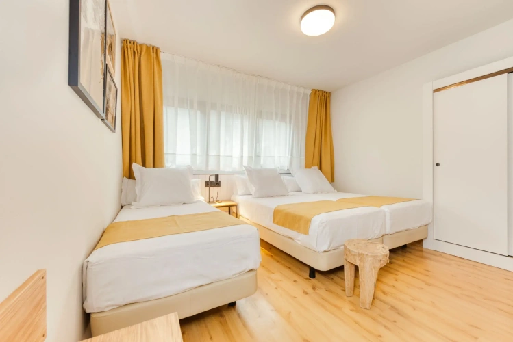 Triple room