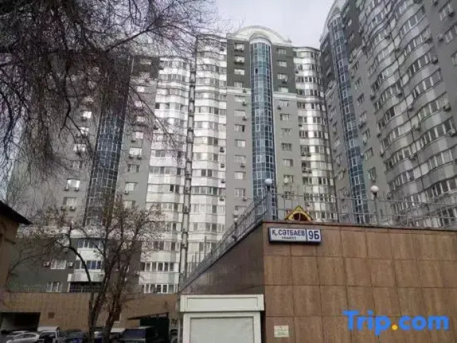 Rujia Apartment