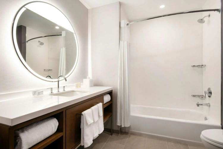 Courtyard by Marriott Fresno Clovis