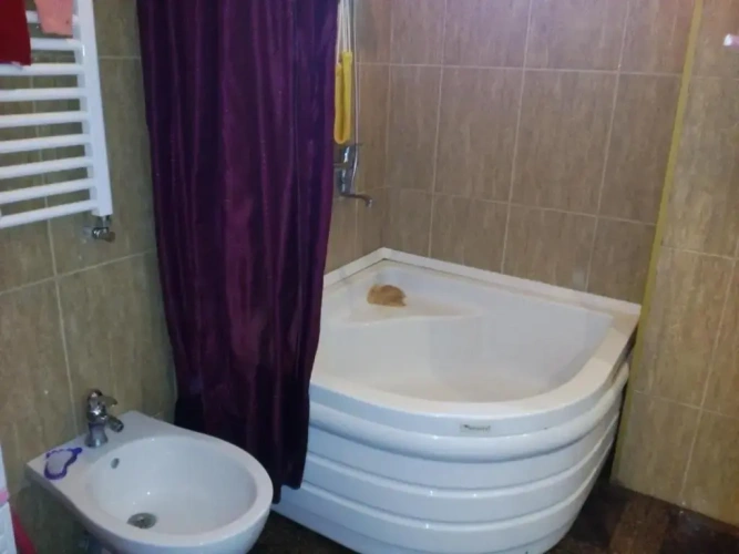 3 Bedrooms Apartment