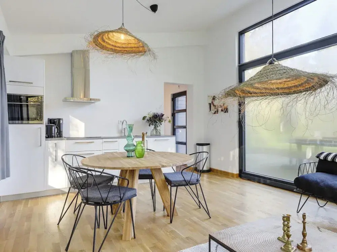 Getaway With Covered Veranda