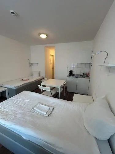 2-Rent Group Hostel Apartments SEN14
