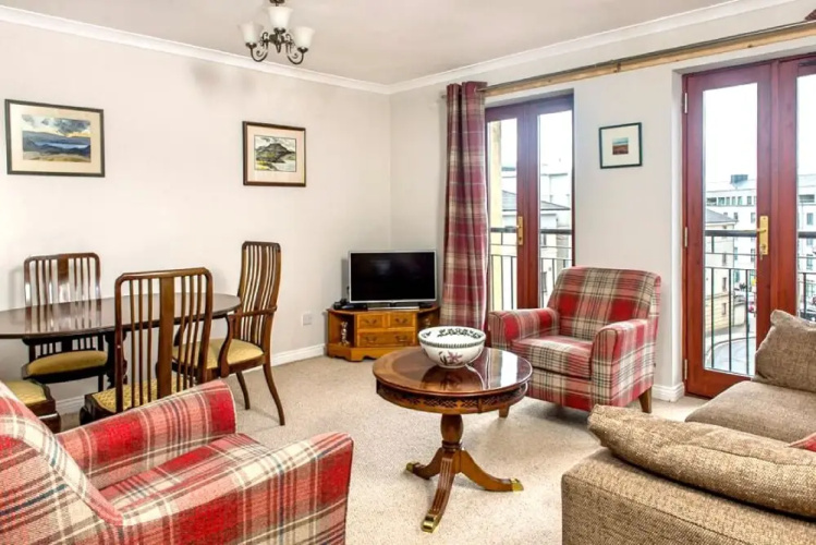 Charming Old Town Apartment