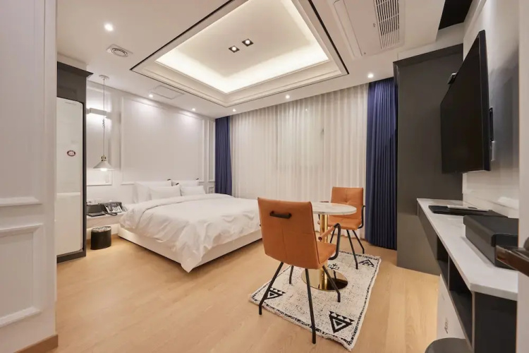 Hotel Hive Inn
