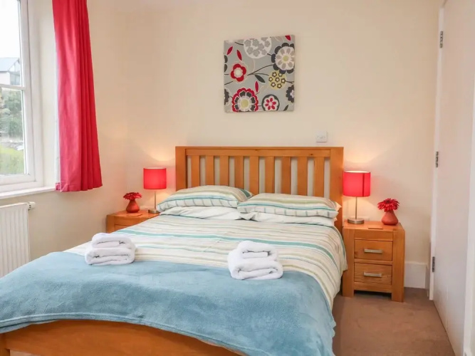 1 Combehaven