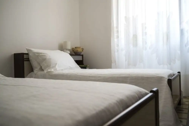 Standard Twin room with balcony