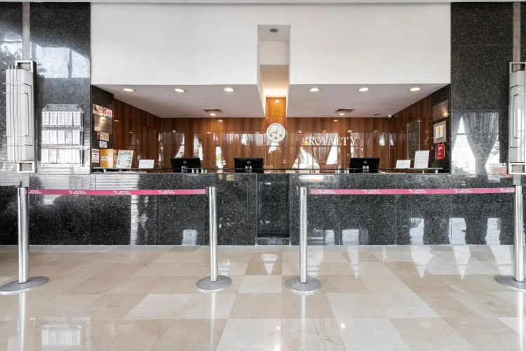 Royalty Barra Hotel