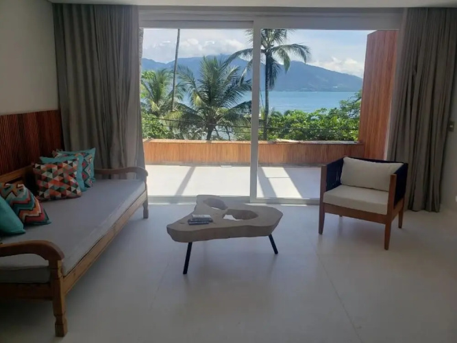 Bahari Suites