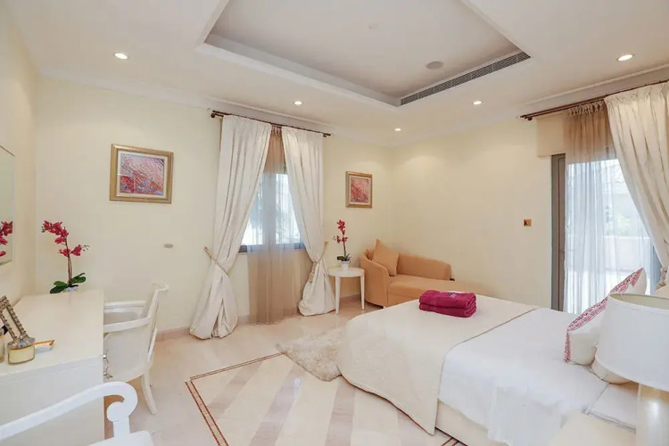 Kennedy Towers - Signature Frond L - Image 2