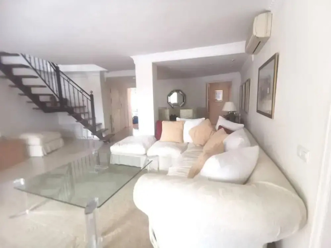 Pent-house, 3 Bedroom, Sleeps 6, Parking