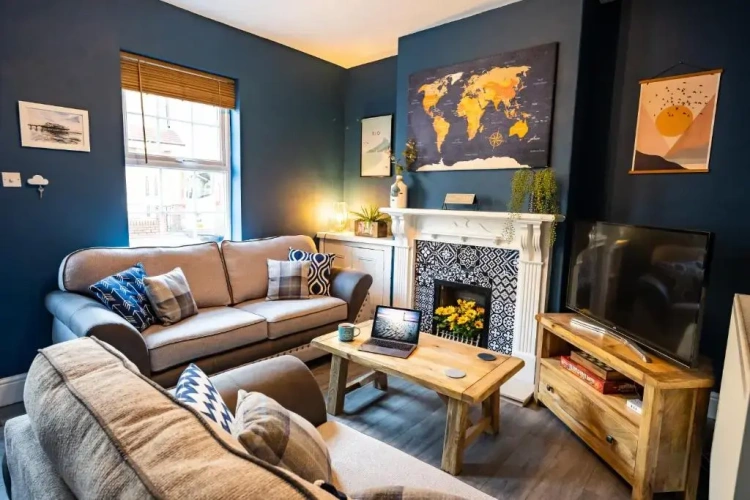 3 Bedrooms Cottage