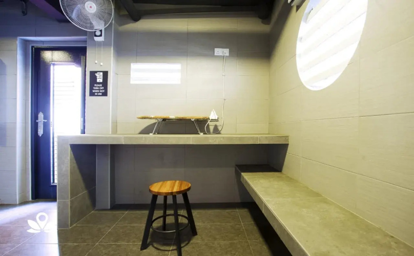 Capsule Town Hotel