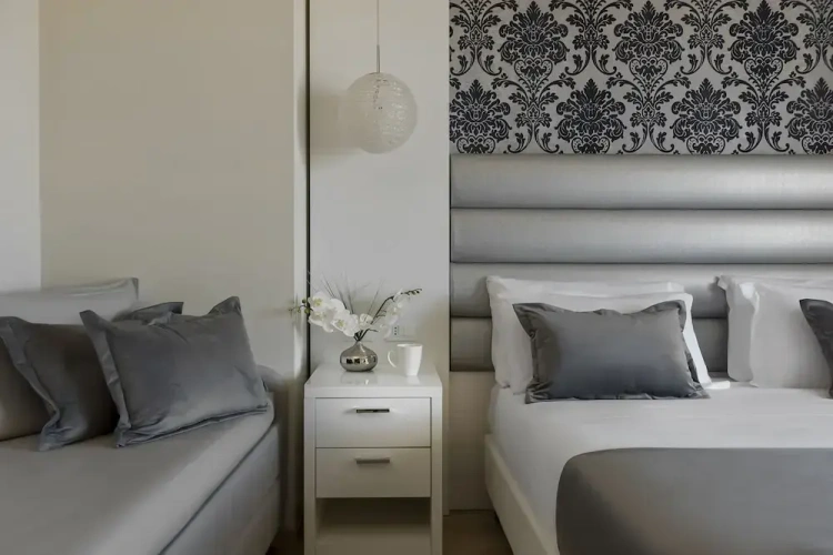 Deluxe Quadruple room with balcony and with sea view