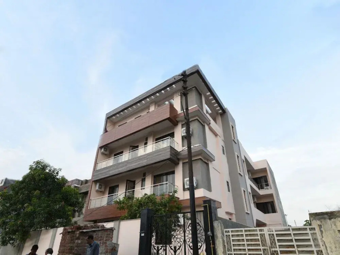 Shubhangni Residency by OYO Rooms