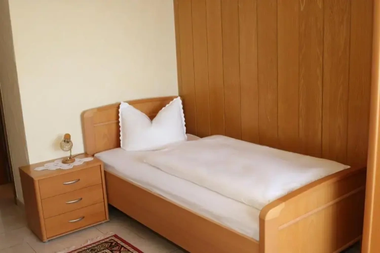Standard Single room with view