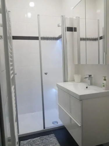 Gerald`s Apartment 16