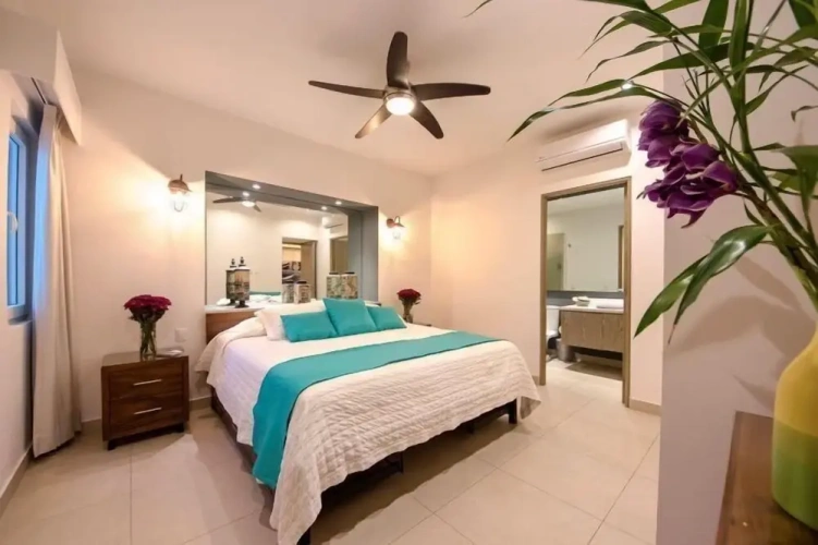 1 Bedroom Deluxe room with balcony