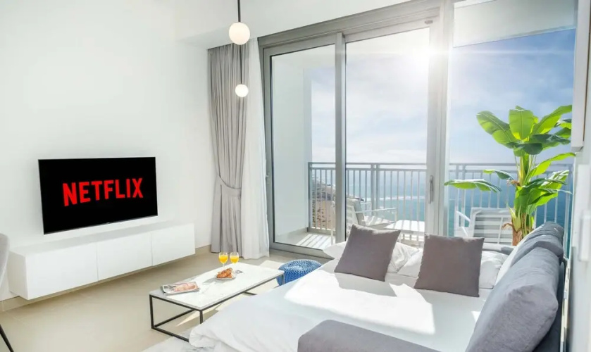 LUX 52 42 Deluxe Island view suite