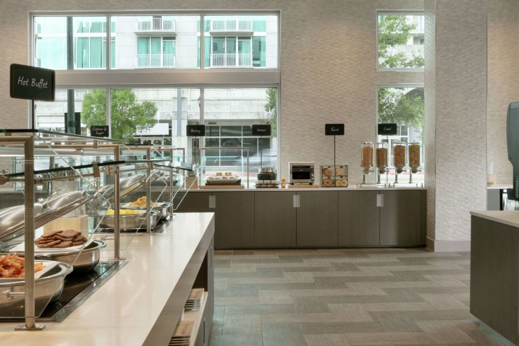 Embassy Suites by Hilton Atlanta Midtown photo 14