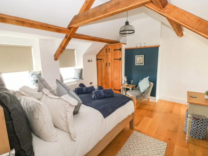 1 Salt Cottage