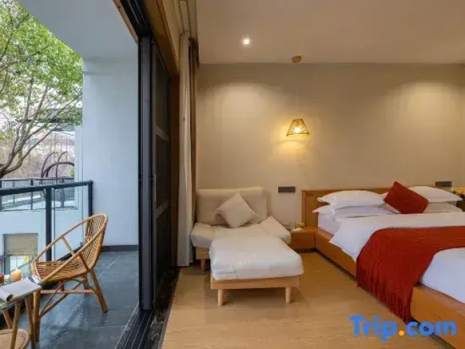 Standard Double room with balcony