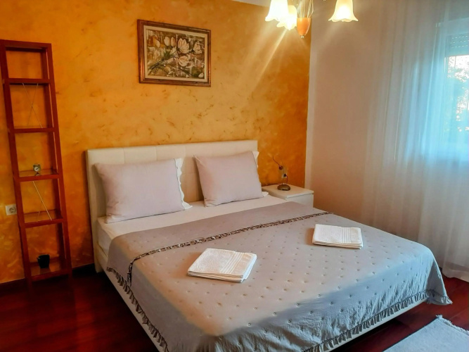 Guest House NO 13