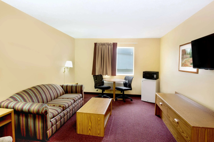 Super 8 By Wyndham Crete