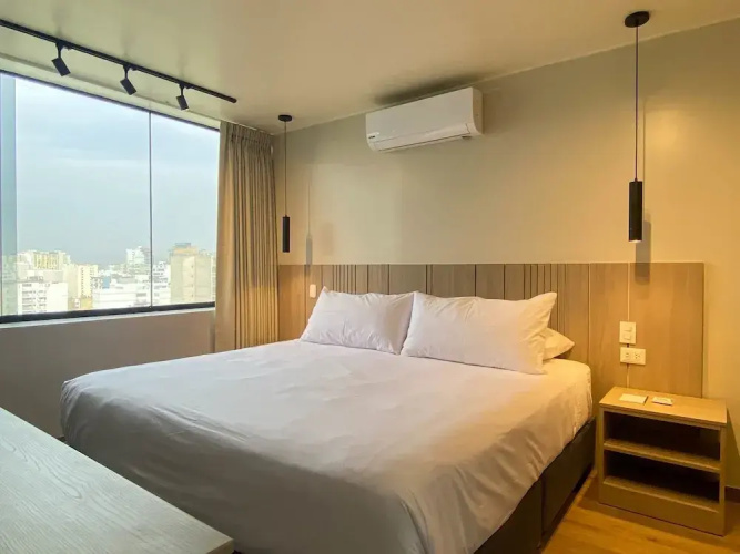w Modern 2BR w AC in Miraflores