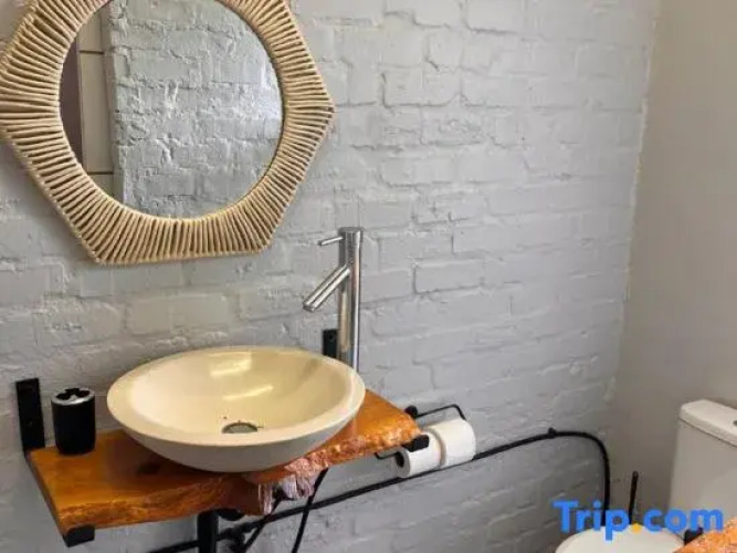 A Stunning Studio Zen