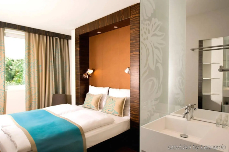 Motel One Düsseldorf - Hauptbahnhof