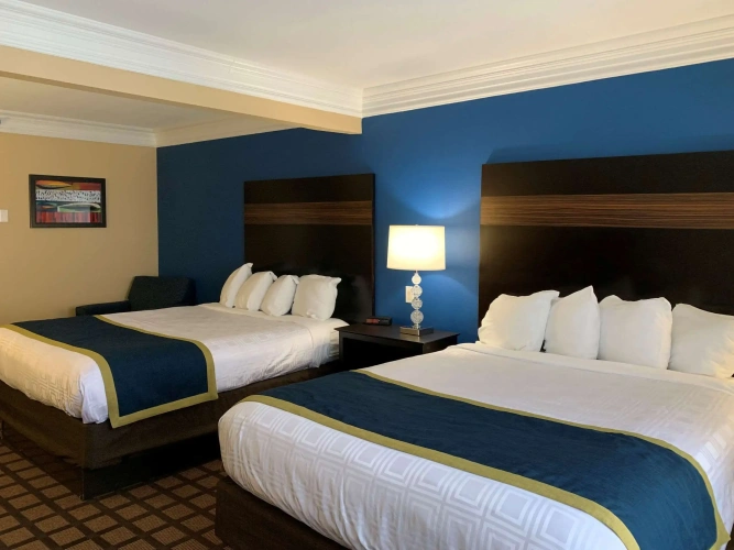 Standard Quadruple room