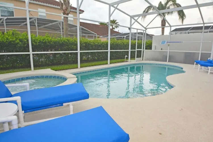 T148Bd Lemon Trees 4 Br Villa by RedAwning