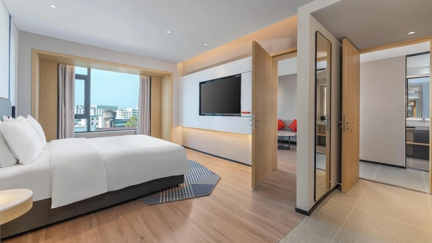 1 Bedroom Suite