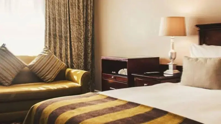 Hemingways Hotel