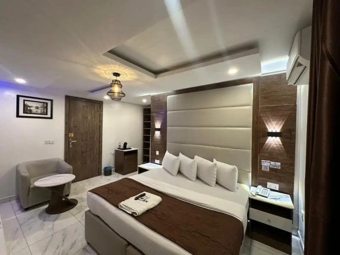 Royal room