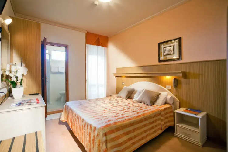 Hotel Mayer