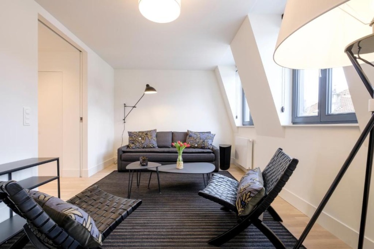 2 Bedrooms Apartment
