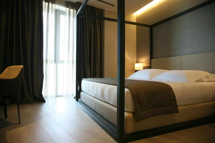 EGO Hotel
