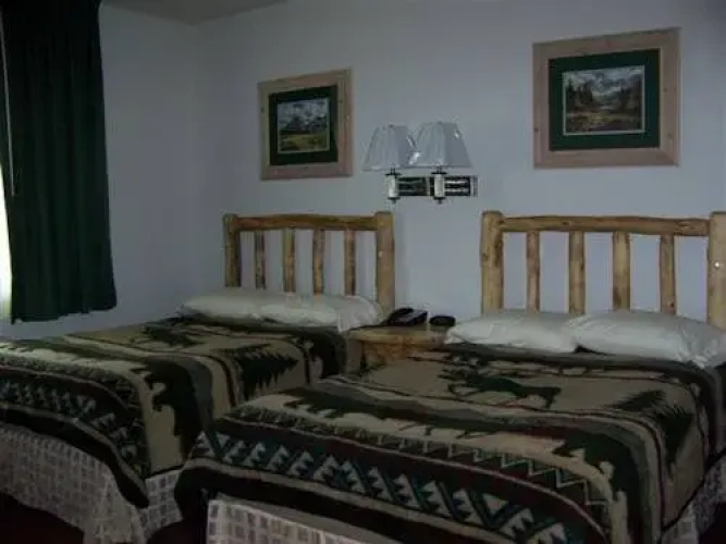 North Park Inn & Suites
