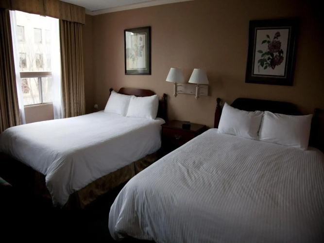 Hotel Senator