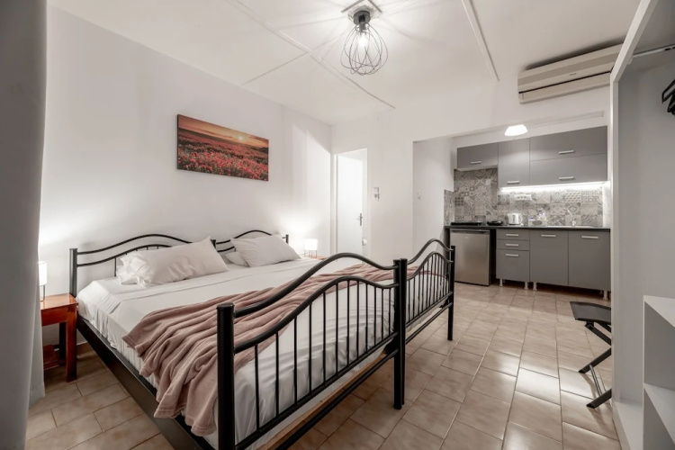 Zante Riva Studios