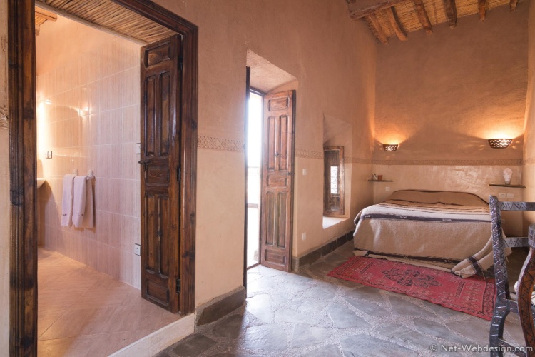 Standard Triple room with view