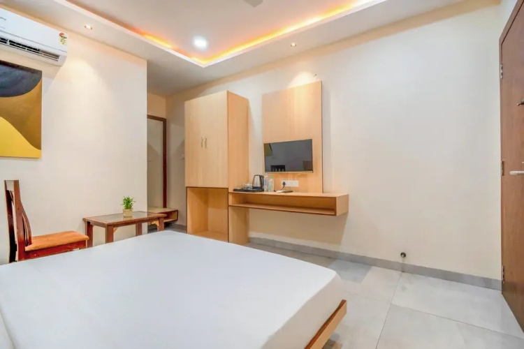 Hotel Clover Inn by Onyx Group