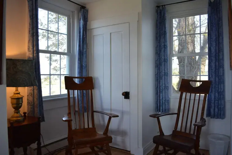 Black Walnut Point Inn