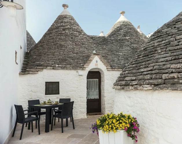 Standard Double room with courtyard view