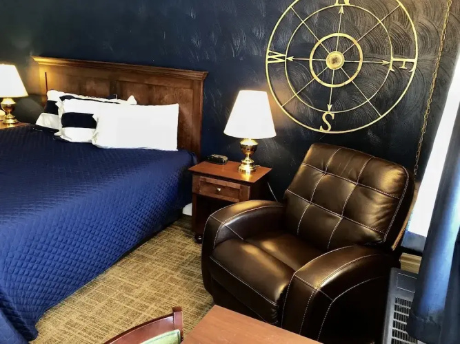 Lockview Motel